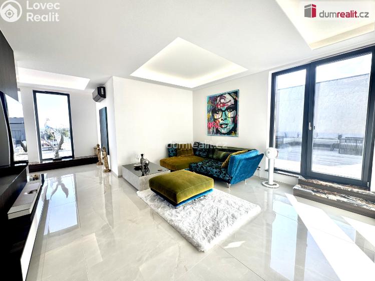 Prodej bytu 3+KK Praha-Štěrboholy, K učilišti č. 11