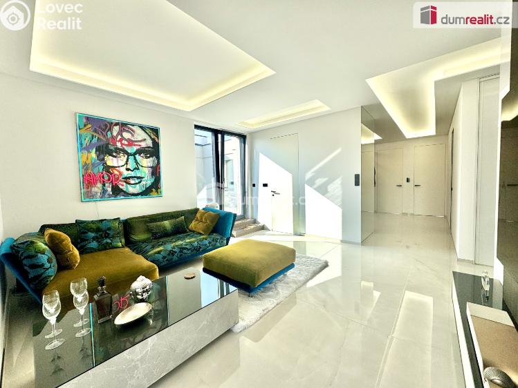 Prodej bytu 3+KK Praha-Štěrboholy, K učilišti č. 13