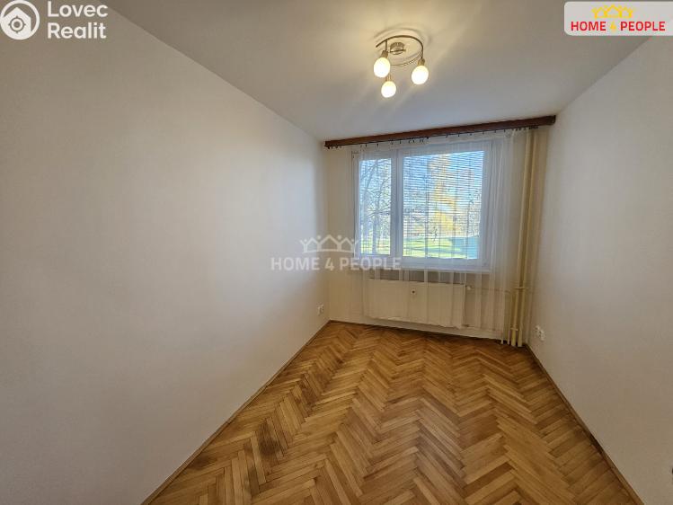 Pronájem bytu 2+1 Praha 4, V zápolí č. 14