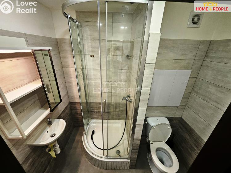 Pronájem bytu 2+1 Praha 4, V zápolí č. 16