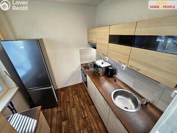 Pronájem bytu 2+1 Praha 4, V zápolí č. 18