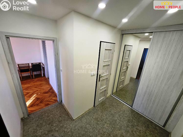 Pronájem bytu 2+1 Praha 4, V zápolí č. 22