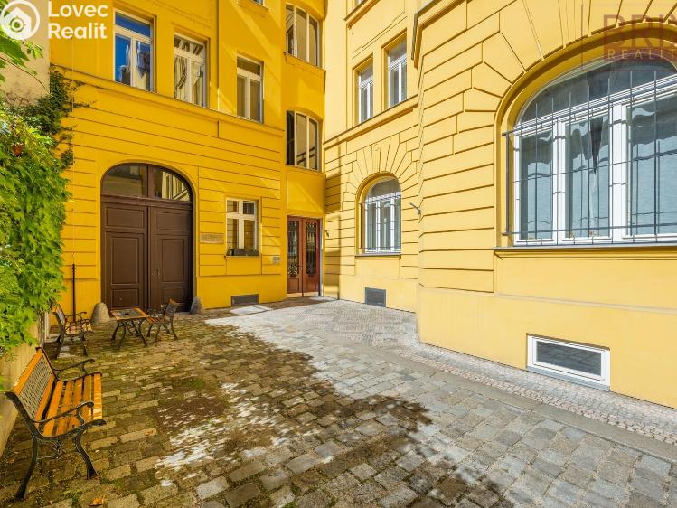 Pronájem bytu 2+1 Praha, Štefánikova 17/27 č. 9