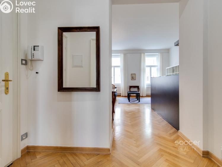 Pronájem bytu 2+KK Praha, Moravská č. 8