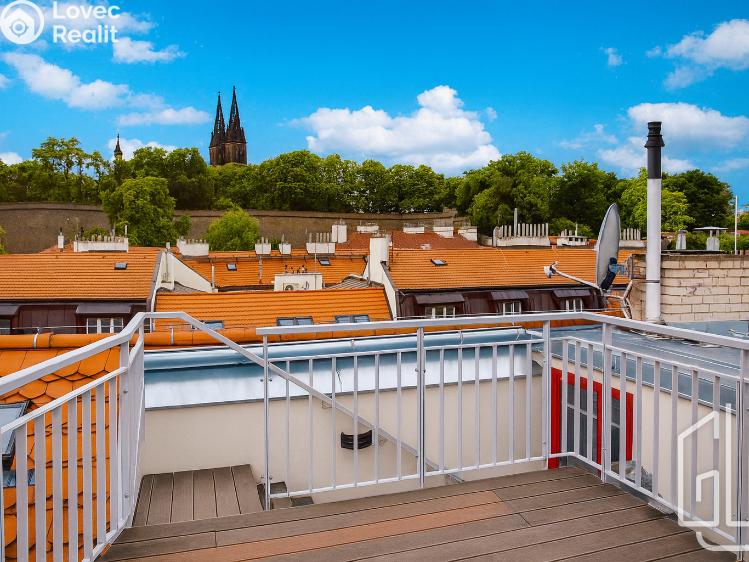 Pronájem bytu 3+KK Praha, Vratislavova č. 1