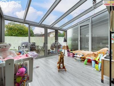 Sale apartment 4+KK Praha-Koloděje, Podzámecká č. 6