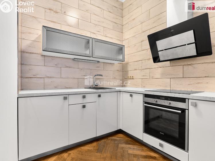 Prodej bytu 2+KK Karlovy Vary, Svahová č. 12