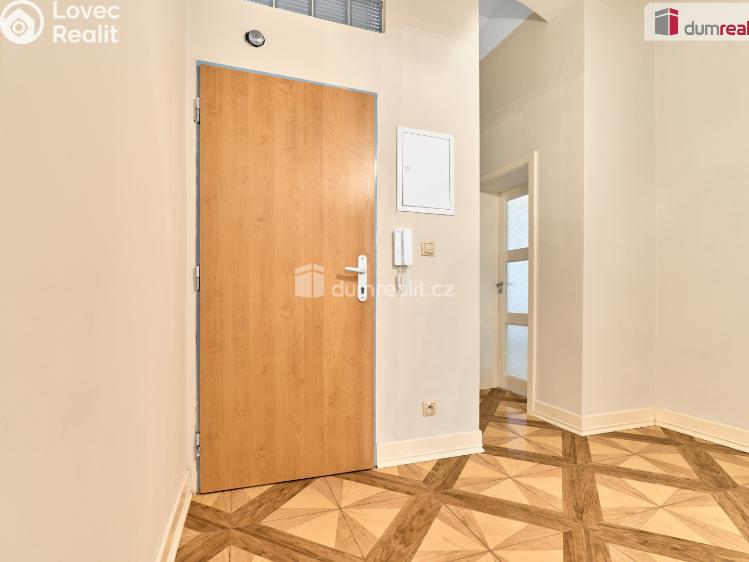 Prodej bytu 2+KK Karlovy Vary, Svahová č. 27
