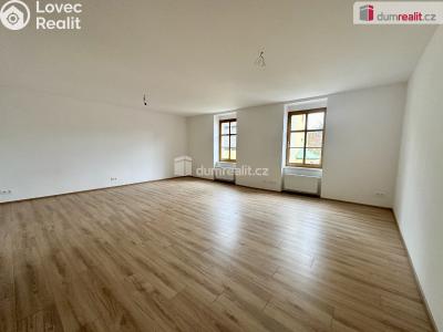 Sale apartment 2+KK Horní Blatná, náměstí Sv. Vavřince č. 4