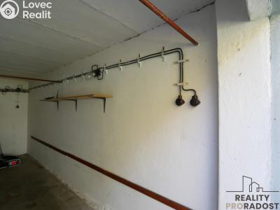 Prodej garáže Hradec Králové, Mrštíkova č. 4