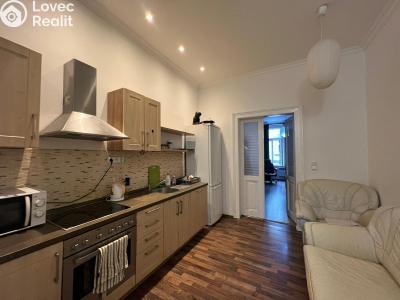 Rent apartment 2+KK Praha, Jeseniova č. 3