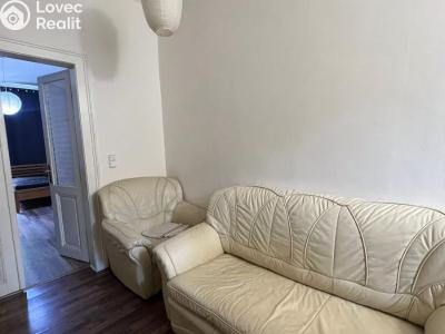 Rent apartment 2+KK Praha, Jeseniova č. 4