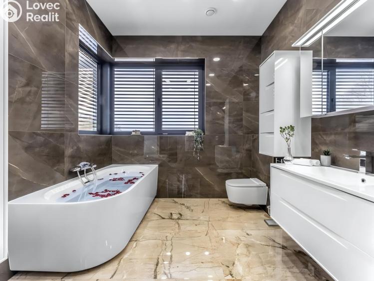 Prodej rodinného domu Praha, Dostálova 2389/14 č. 15