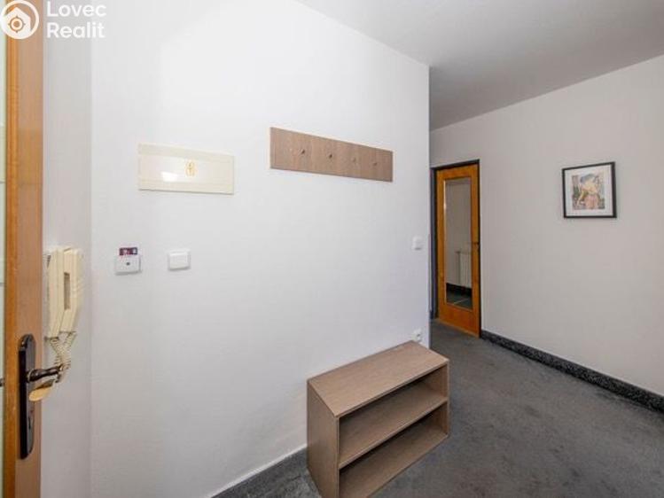 Pronájem bytu 2+KK Praha, U Santošky 933/20 č. 16