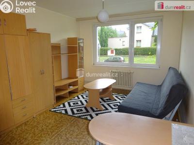 Pronájem bytu 1+KK Praha 5, Voskovcova č. 1