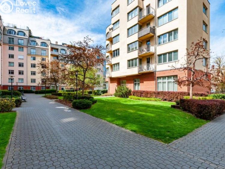 Pronájem bytu 2+KK Praha, U Zvonařky č. 25