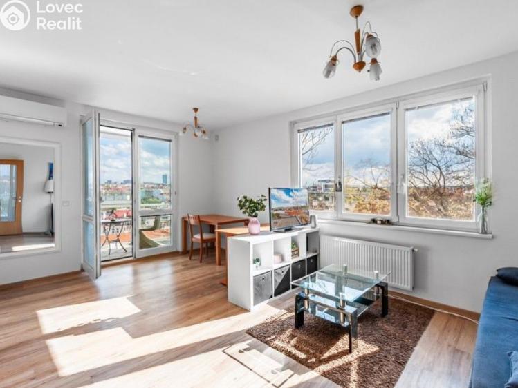 Rent apartment 2+KK Praha, U Zvonařky č. 1