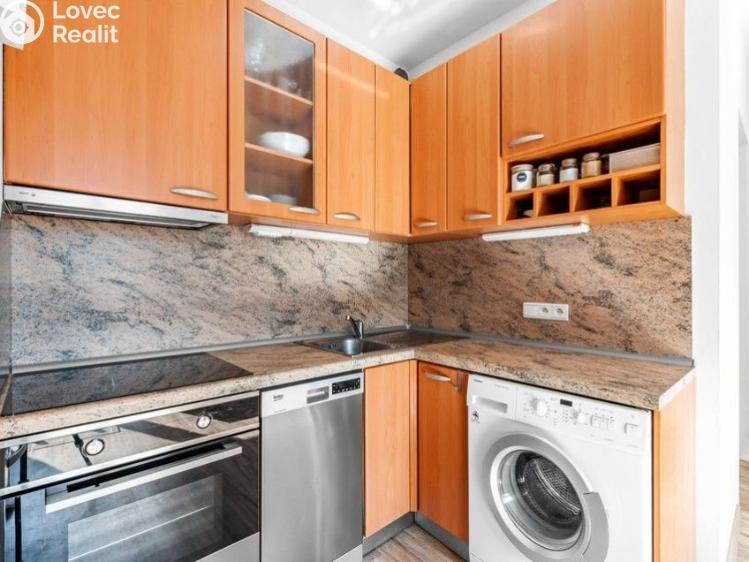 Rent apartment 2+KK Praha, U Zvonařky č. 7