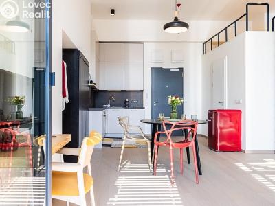 Pronájem bytu 1+KK Praha, V háji č. 1