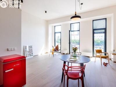 Pronájem bytu 1+KK Praha, V háji č. 6