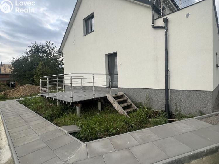 Pronájem bytu 3+KK Ropice č. 5