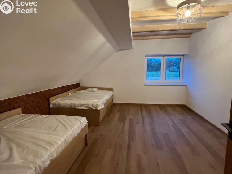 Pronájem bytu 3+KK Ropice č. 8