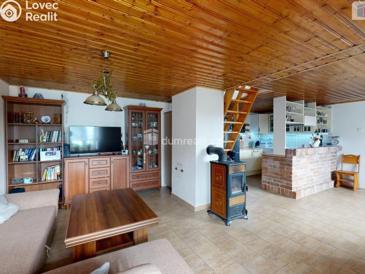 Prodej rodinného domu Činěves č. 2