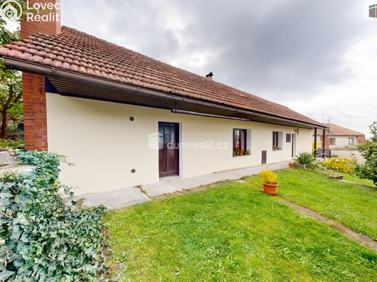 Prodej rodinného domu Činěves č. 8