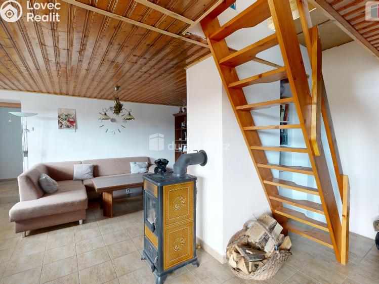 Prodej rodinného domu Činěves č. 18