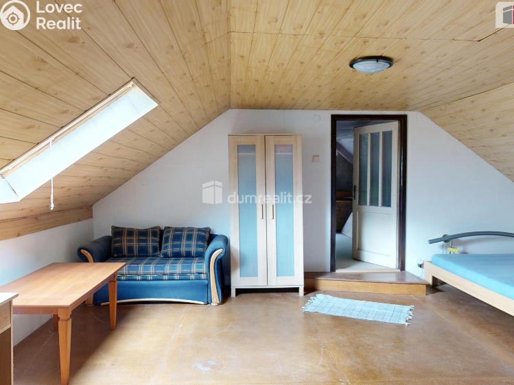 Prodej rodinného domu Činěves č. 24