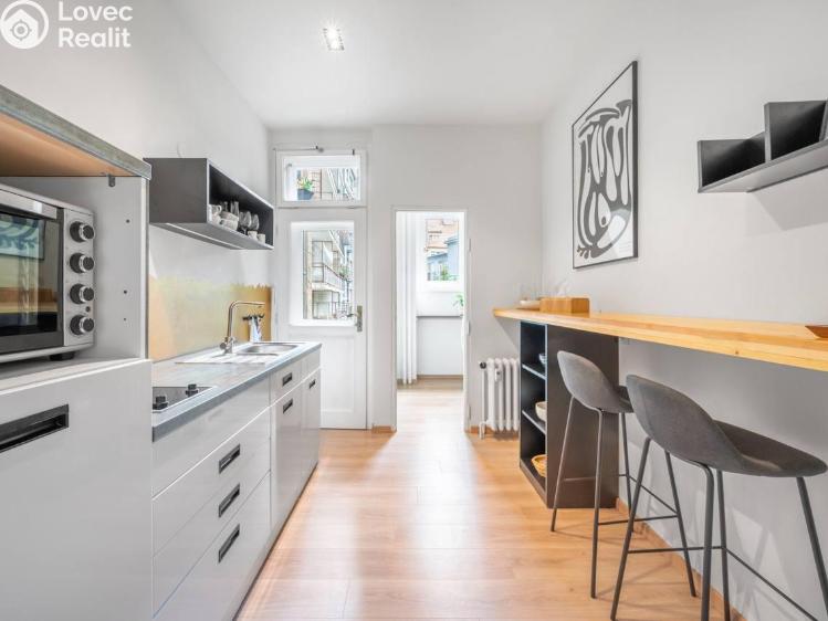 Pronájem bytu 4+1 Praha, Dlouhá č. 7