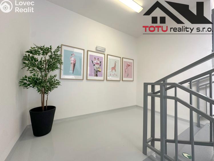 Pronájem obchodního prostoru Jaroměř, Jezbinská č. 14