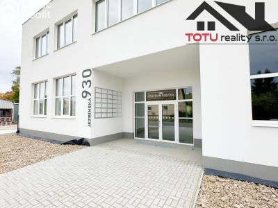Rent office space Jaroměř, Jezbinská č. 1