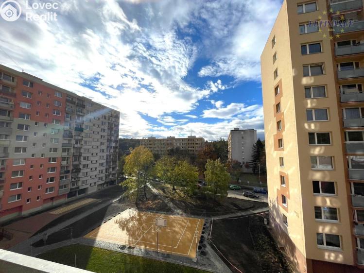 Prodej bytu 1+1 Kralupy nad Vltavou, sídl. Hůrka 1054 č. 17