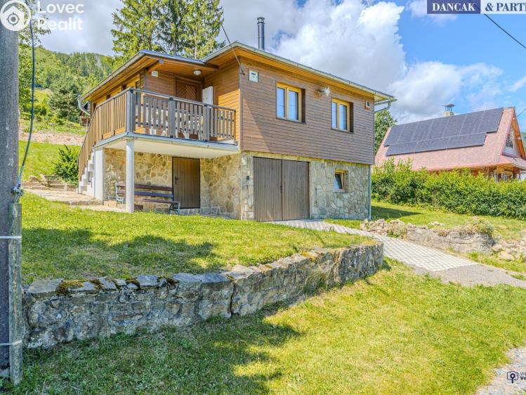 Sale hut Trojanovice č. 2