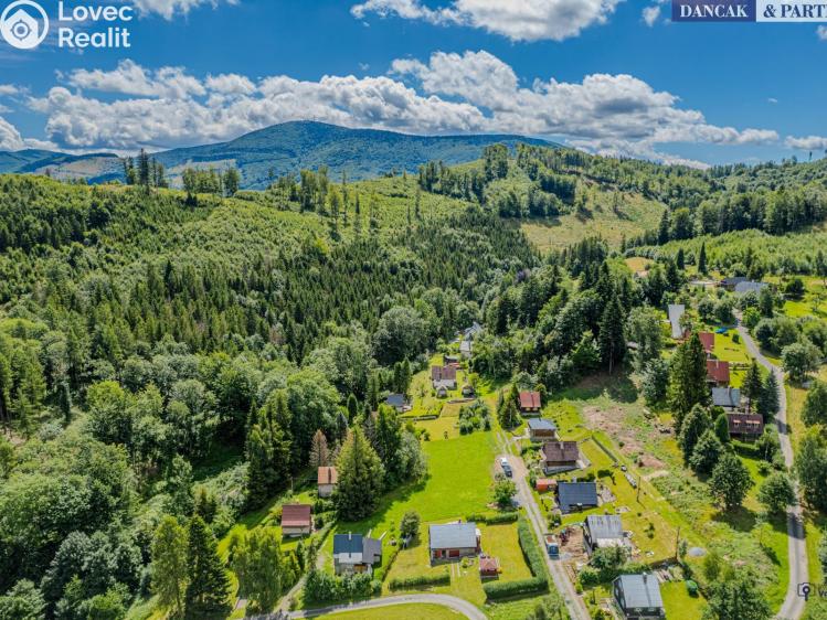 Sale hut Trojanovice č. 10