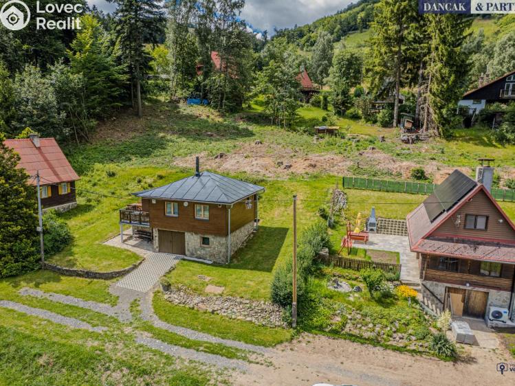 Sale hut Trojanovice č. 14