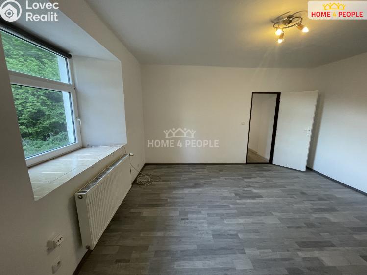 Pronájem bytu 1+1 Lochovice č. 10