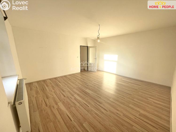 Pronájem bytu 2+1 Lochovice č. 7