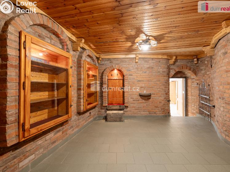 Prodej obchodního prostoru Mladá Boleslav, Viničná č. 12