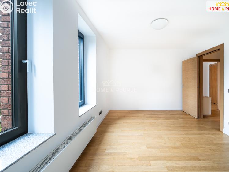 Prodej bytu 2+KK Praha 4, Jeremenkova č. 8