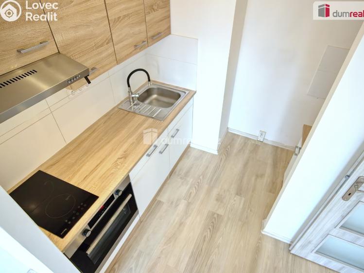 Pronájem bytu 2+KK Neratovice, Kojetická č. 6