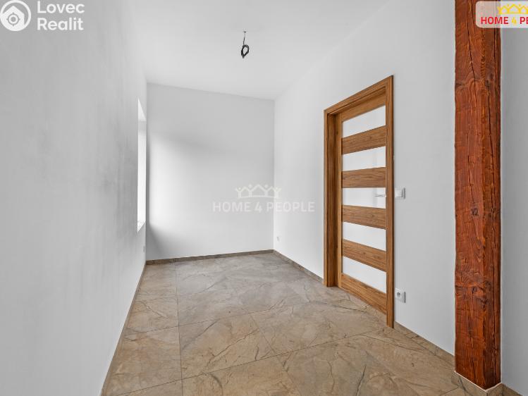 Pronájem bytu 2+KK Chrášťany č. 12