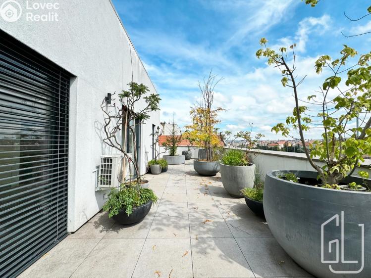 Rent apartment 2+KK Praha, Křížová 3332/39 č. 3