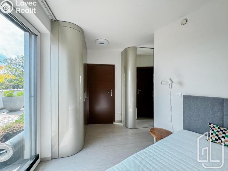 Rent apartment 2+KK Praha, Křížová 3332/39 č. 7