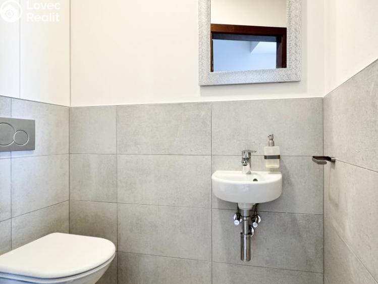 Rent apartment 2+KK Praha, Křížová 3332/39 č. 10