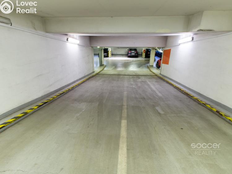 Pronájem garáže Praha, Paříkova č. 7