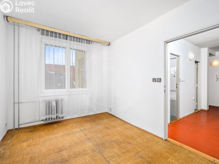 Prodej bytu 3+1 České Budějovice, J. Š. Baara 1661/41 č. 7