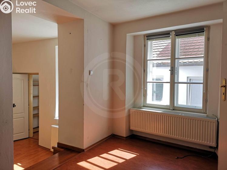 Pronájem bytu 2+1 České Budějovice, Karla IV. 401/7 č. 4