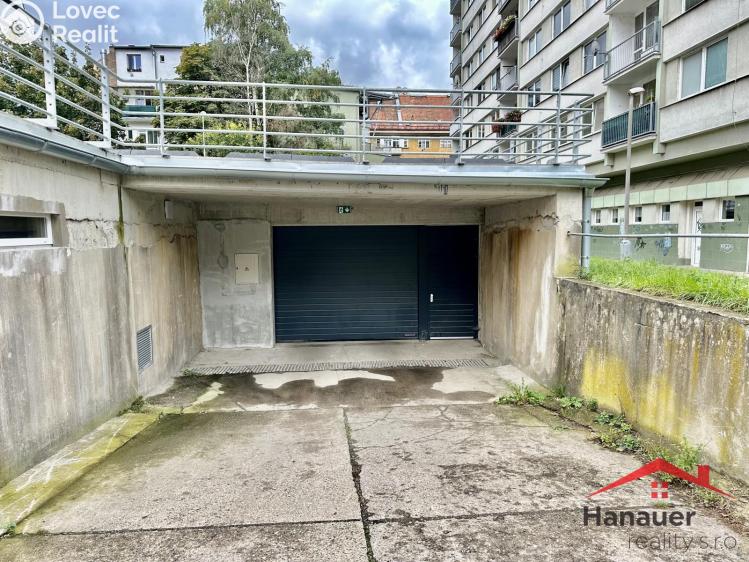 Pronájem garážového stání Děčín, Řetězová č. 4